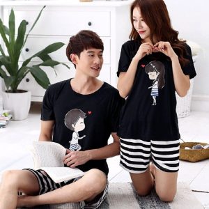 Pyjama deux pièces t-shirt à motif et short rayure noir blanc